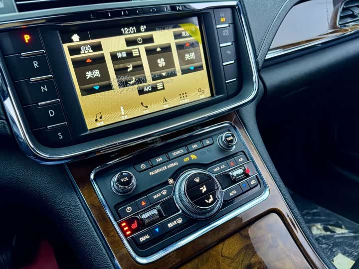 Lincoln Continental — фото 17