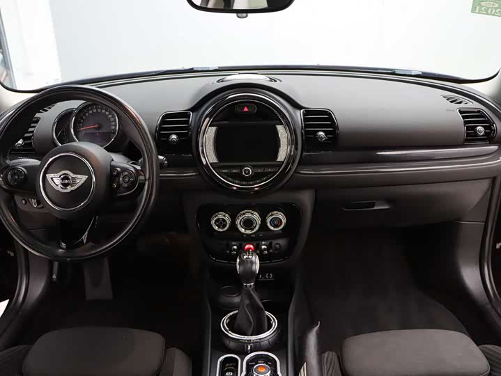 MINI Clubman — фото 10