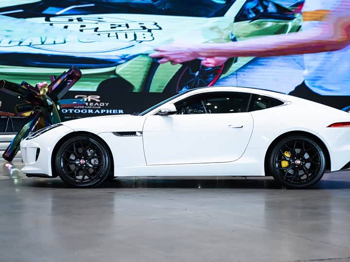 Jaguar F-TYPE 2015 3.0 SC — фото 6