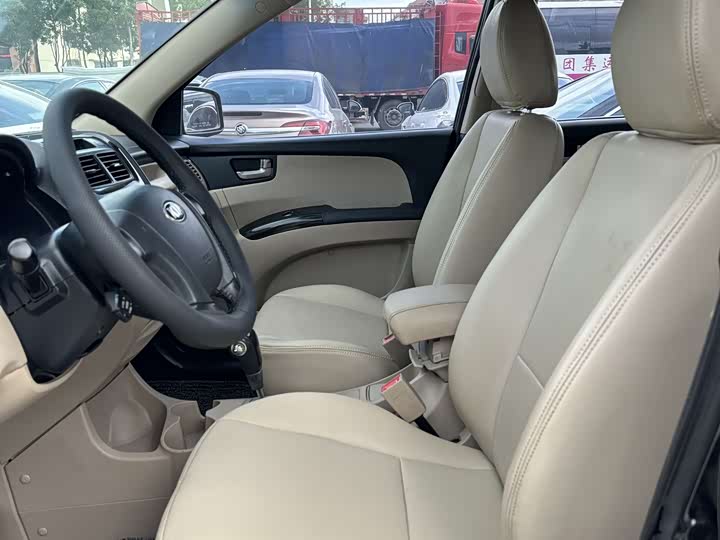 Kia Sportage — фото 5
