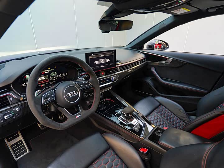 Audi RS4 2021 RS 4 Avant — фото 8