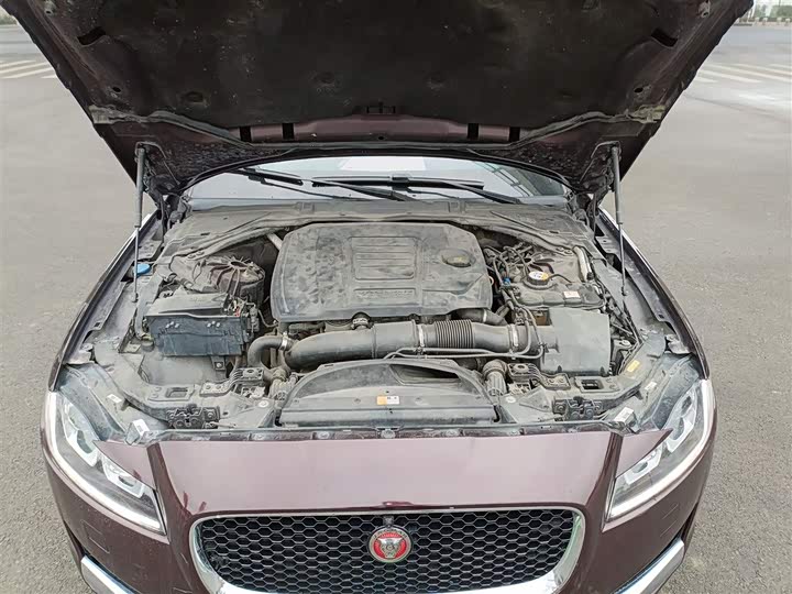 Jaguar XFL 2018 XFL 2.0 T 200 PS — фото 20