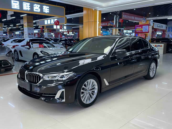 BMW 5-Series 2022 525 Li — фото 1