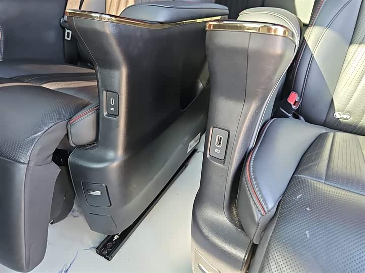 Trumpchi M8 2023 400 T — фото 20