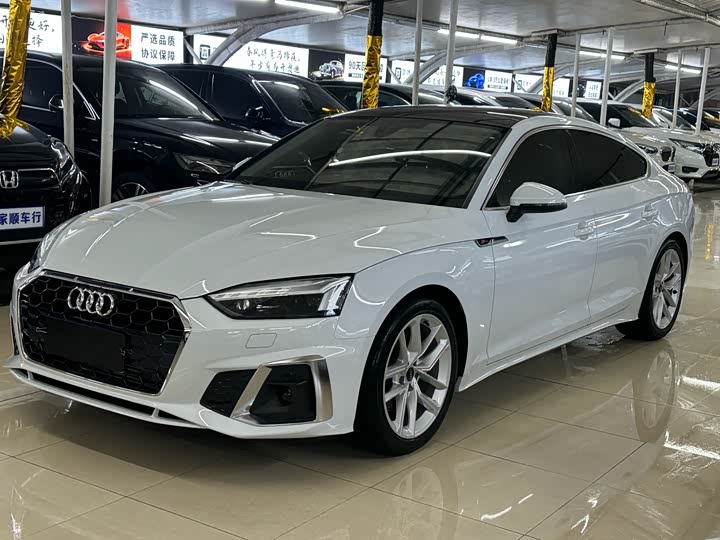 Audi A5 2024 Sportback 40 TFSI — фото 1