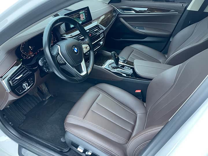 BMW 5-Series 2020 525 Li — фото 8