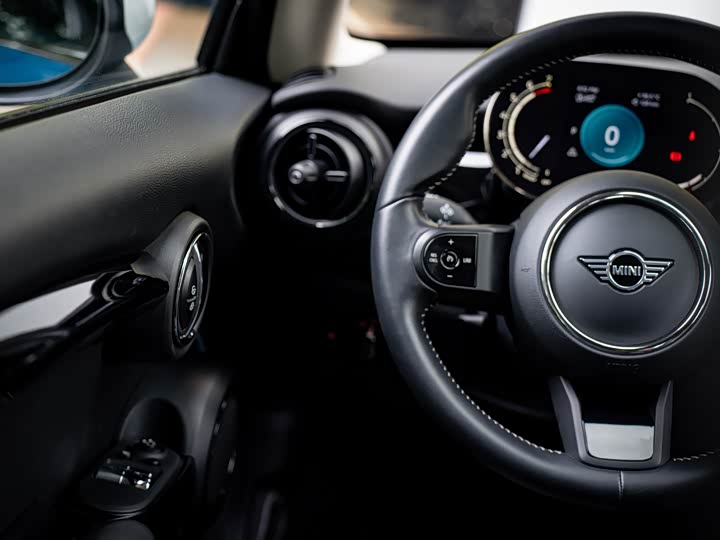 MINI Hatch — фото 15