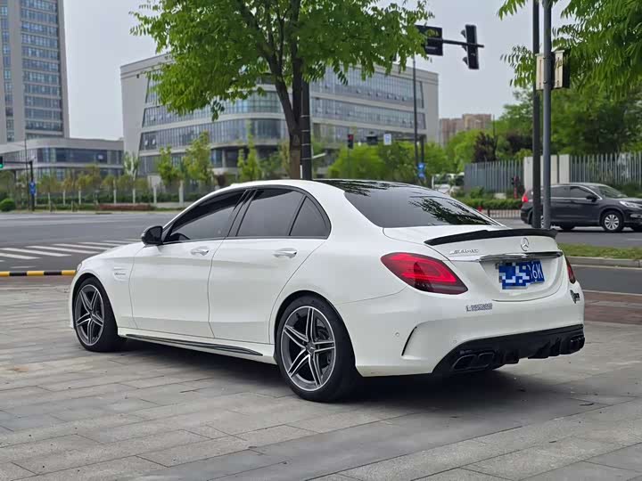 Mercedes-Benz C-Class 2021 AMG C 63 — фото 9