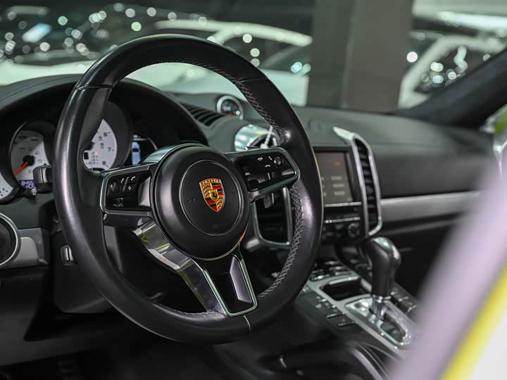 Porsche Cayenne 2015 Cayenne GTS 3.6 T — фото 8