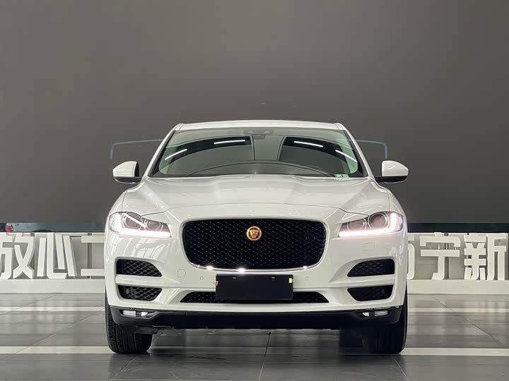 Jaguar F-PACE 2019 2.0 T 4 WD — фото 2