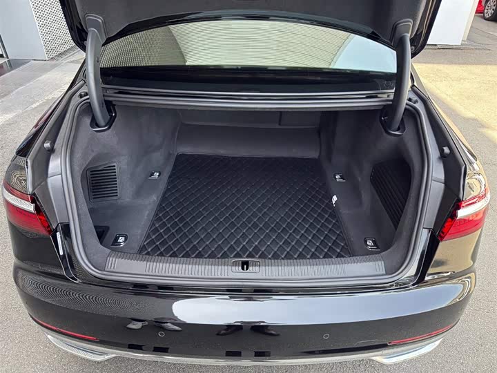 Audi A8 2021 A 8 L 50 TFSI quattro Comfort — фото 15