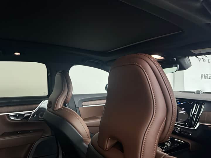 Volvo S90 Hybrid 2025 Hybrid 4 WD — фото 12