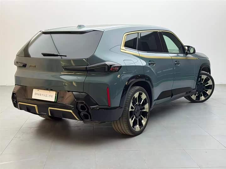 BMW XM 2023 Base — фото 4