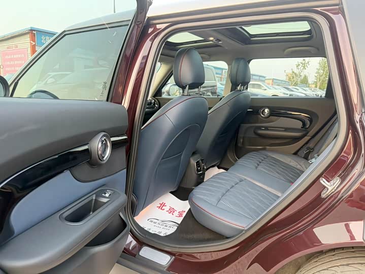 MINI Clubman — фото 6