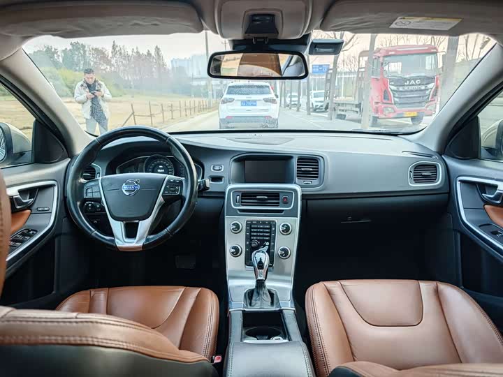 Volvo S60 2015 S 60 L 2.0 T — фото 4