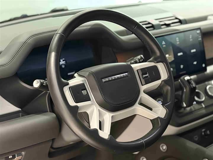 Land Rover Defender — фото 14