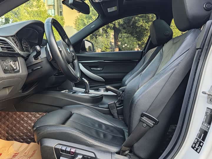 BMW 3-Series 2017 330i x Drive MSport — фото 12