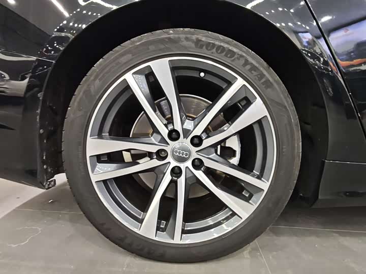 Audi A6L 2020 40 TFSI — фото 8