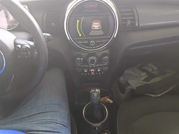 MINI Hatch — фото 10