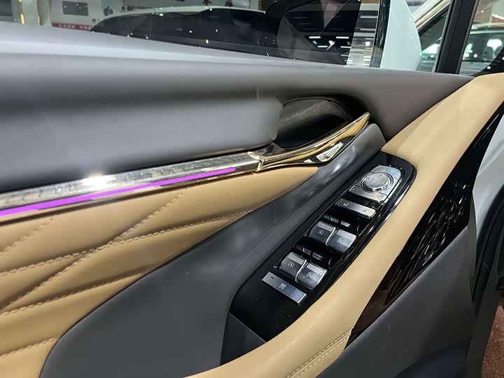 Trumpchi M8 2024 400 T — фото 5