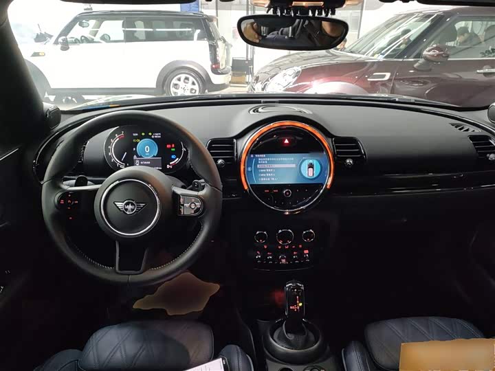 MINI Clubman — фото 6