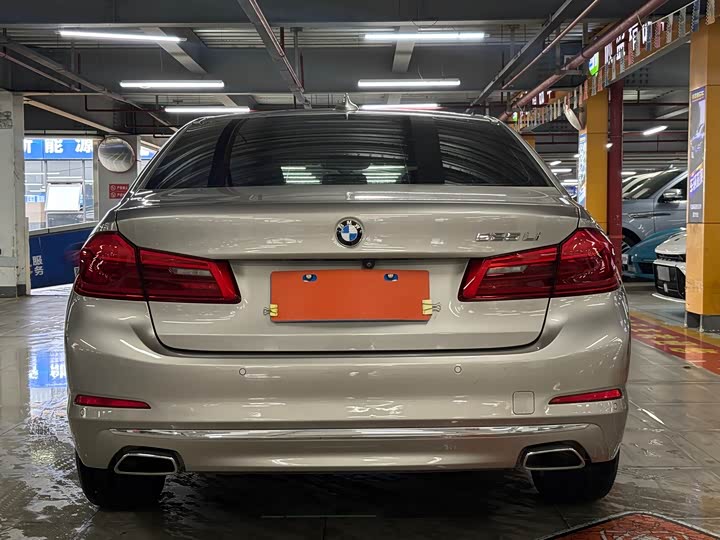 BMW 5 Series 525Li люкс-пакет — фото 5