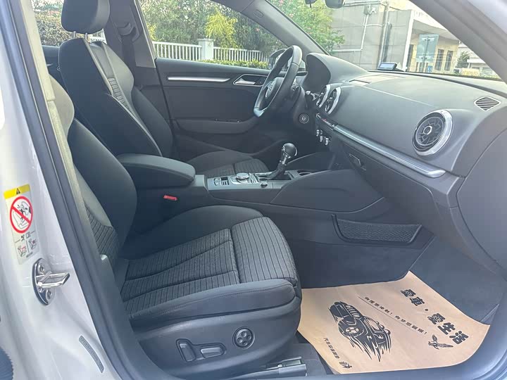 Audi A3 30 Sportback 35 TFSI спорт — фото 9