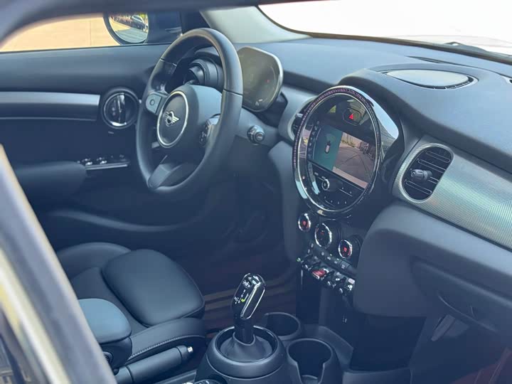 MINI Hatch — фото 15