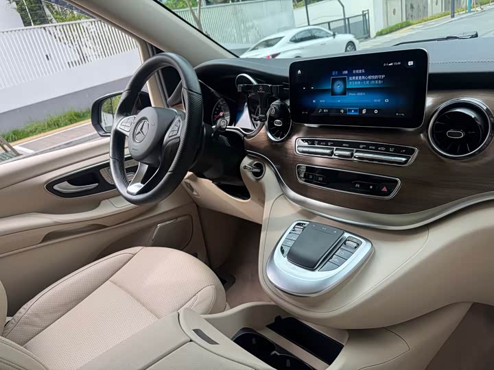 Mercedes-Benz V-Class 2020 V 260 — фото 15