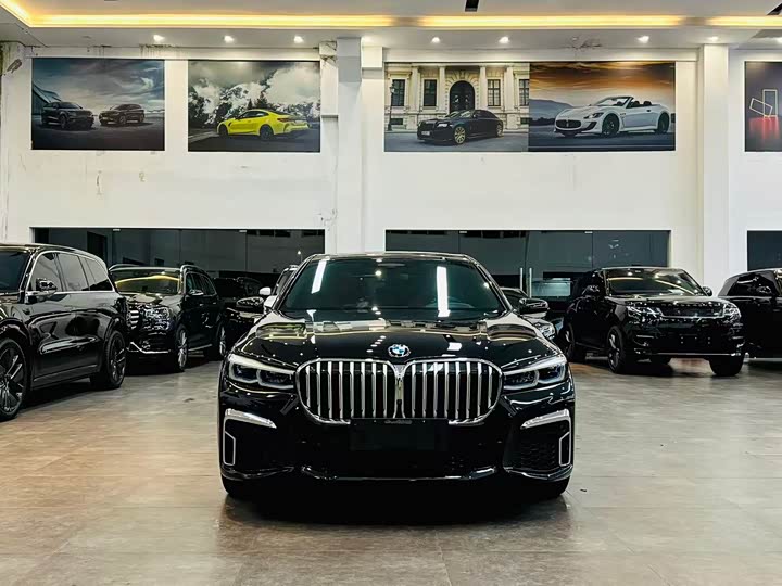BMW 7-Series 2021 740 Li x Drive M — фото 2