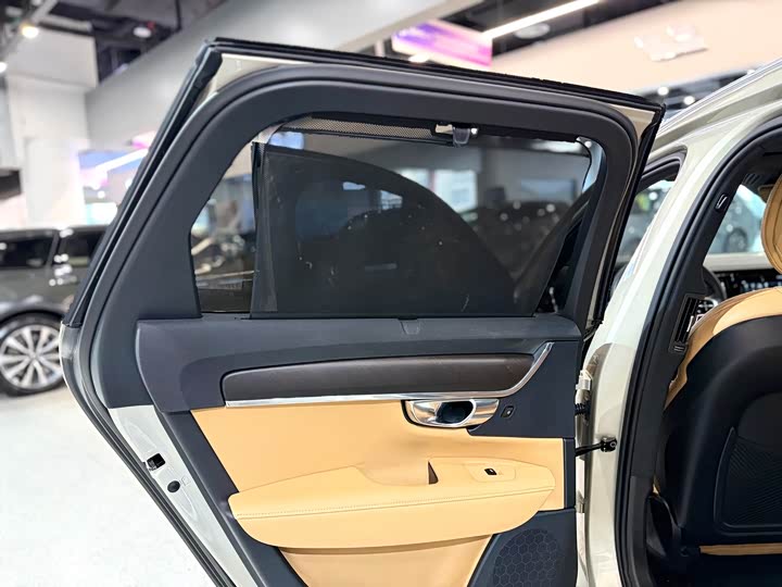 Volvo V90 2019 Cross Country T 5 AWD V — фото 28