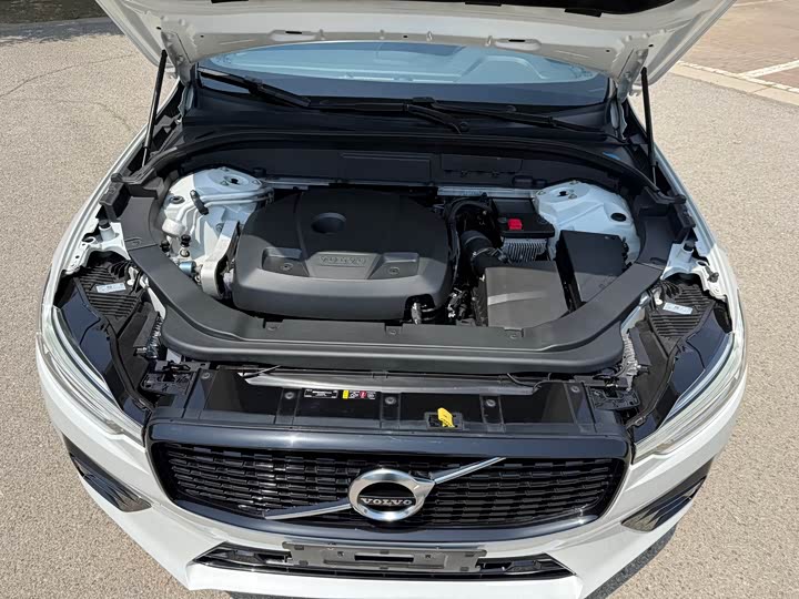 Volvo XC60 2021 T 5 4 WD — фото 7