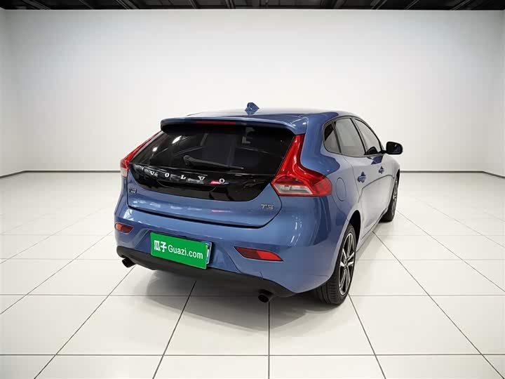Volvo V40 2016 T 3 — фото 5