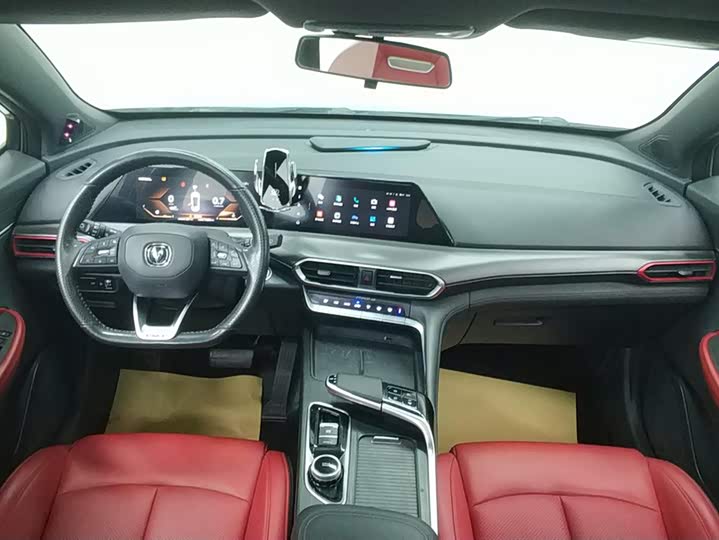 Changan UNI-T 2020 1.5 T Flagship — фото 12