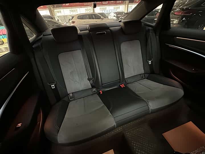 Audi A6L 2023 40 TFSI — фото 16