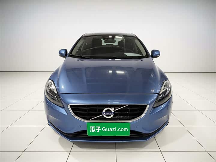 Volvo V40 2016 T 3 — фото 3