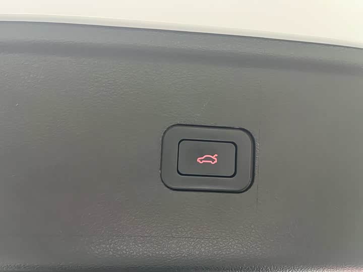 Hongqi HS5 2023 2.0 T Pro — фото 13