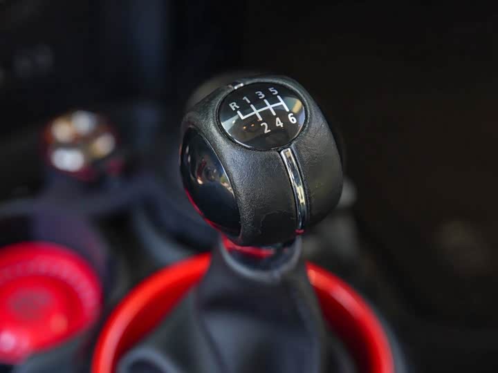 MINI Hatch — фото 10