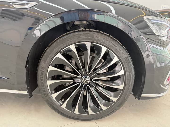 Volkswagen Phideon — фото 17