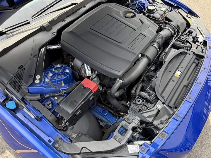 Jaguar XEL 2018 2.0 T 200 PS — фото 33