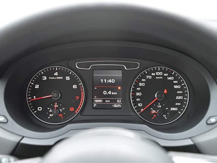 Audi Q3 2015 35 TFSI quattro — фото 11