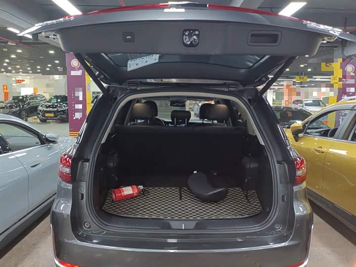 Changan CS95 2019 2.0 T 2 WDLuxury — фото 15