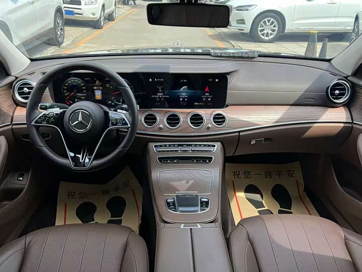 Mercedes-Benz E-Class 2022 E 300 L Luxury — фото 23