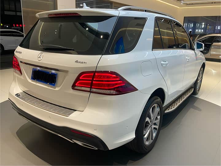 Mercedes-Benz GLE — фото 7
