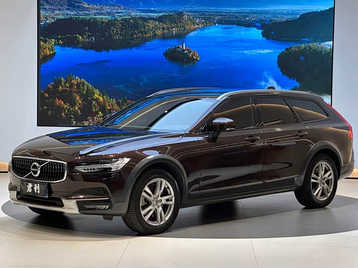 Volvo V90 2019 Cross Country T 5 AWD V — фото 1