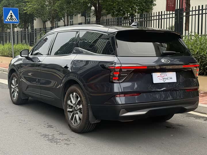 Ford Edge — фото 4