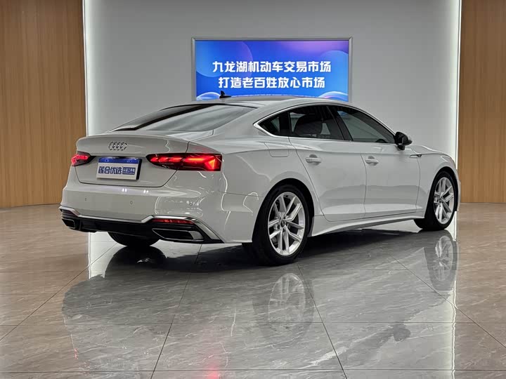 Audi A5 2023 Sportback 40 TFSI — фото 5