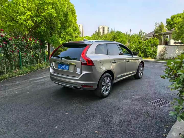 Volvo XC60 2016 T 5 — фото 7