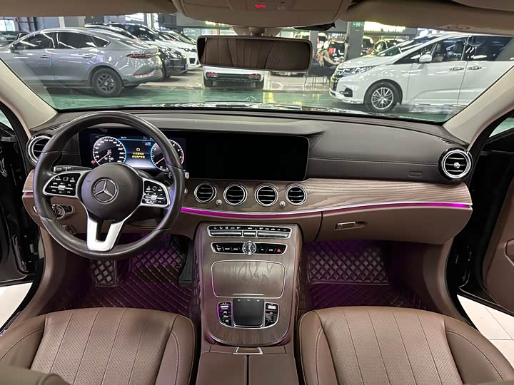 Mercedes-Benz E-Class 2020 E 300 L — фото 13