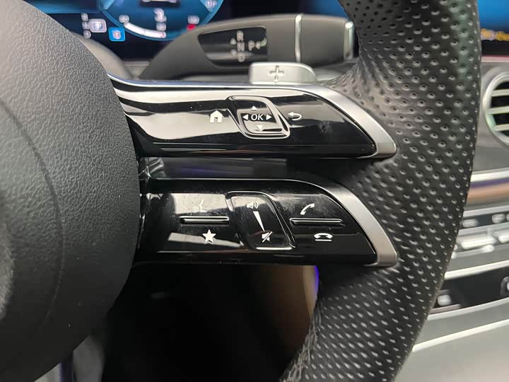 Mercedes-Benz E-Class 2022 E 260 L Sport — фото 20